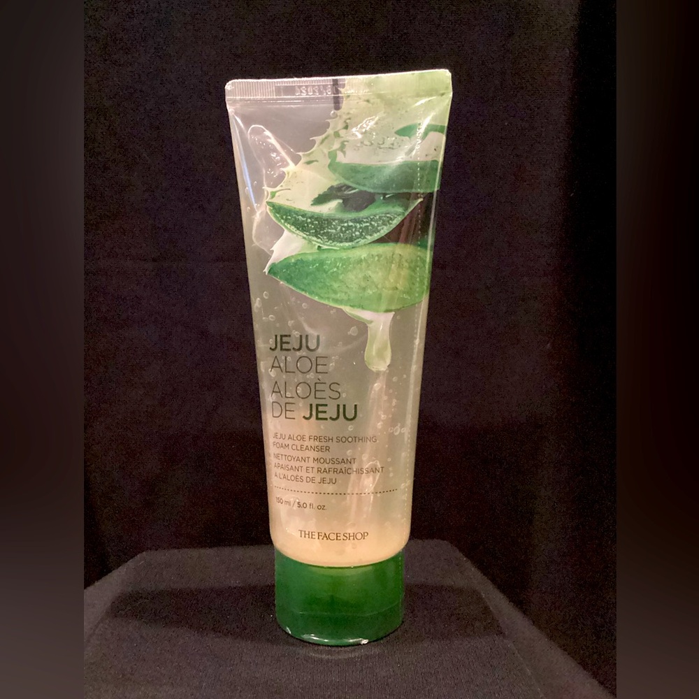 AVON/The Face Shop Jeju Aloe Fresh Soothing Foam Cleanser